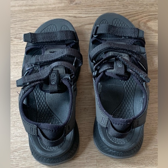 Keen Astoria West Womens Black Open Toe Outdoor Sandals Size 8 1024868 Straps - Picture 2 of 7